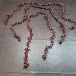 Pottery Barn Red Glass Pepperberry Garland